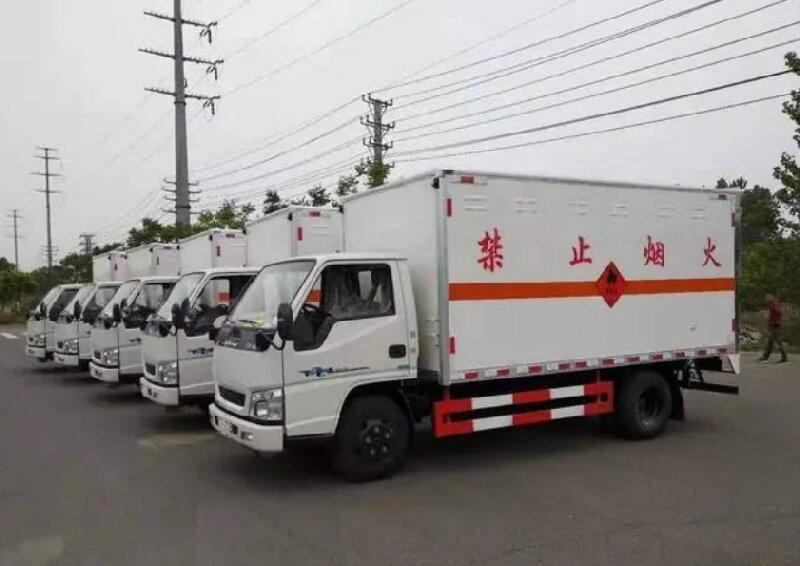 成都到連州危險(xiǎn)品運(yùn)輸